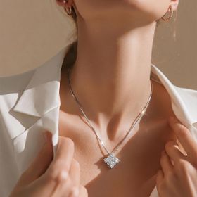 Imagem do produto Colar Moissanite 3mm Com Pingente Chuveiro Flor de Quatro Pétalas em Prata 925