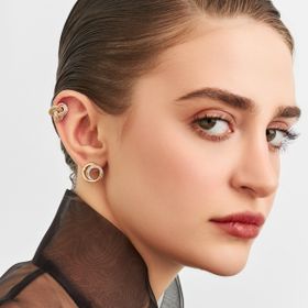 Imagem do produto Brinco de Círculos Entrelaçados Com Cravação Folheado a Ouro 18K