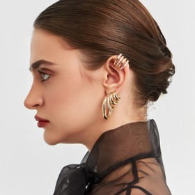 Imagem do produto Brinco Meia Argola Quatro Voltas Liso com Aro Cravejado Folheado a Ouro 18K