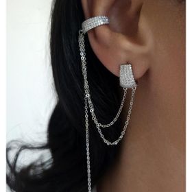Imagem do produto Brinco Ear Line com Piercing Cravejado de Moissanites Fake e Correntes Pendente em Prata 925