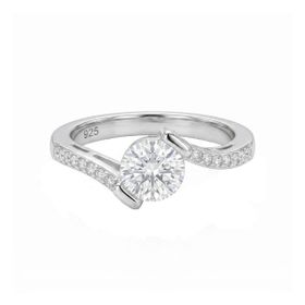 Imagem do produto Anel Moissanite Solitário com Aro Sinuoso Cravejado em Prata 925