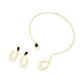Imagem do produto Conjunto Brisa Selenita com Esmalte Preto Folheado a Ouro 18K
