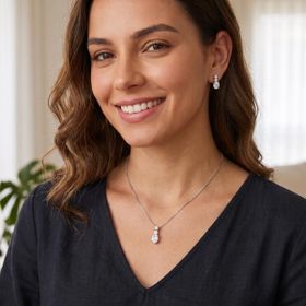 Imagem do produto Colar Moissanite Gota Pendente com 2 Pontos de Luz na Base em Prata 925