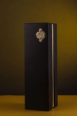 Kit  Montes Alpha Cabernet Sauvignon  (na caixa Kraft)