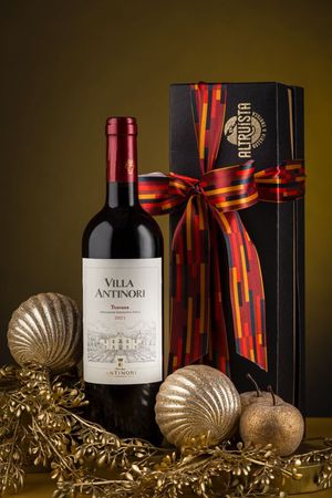 Kit Villa Antinori Rosso Toscana  (na caixa Kraft com laço de fita )