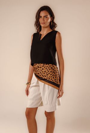 Lenço acetinado estampa leopardo animal print