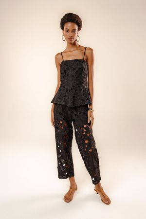 Blusa Samara richelieu afeto preto