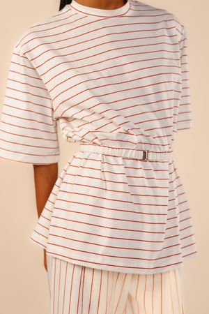 T-shirt malha com cinto Lola estampa listra raya 
