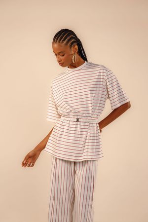 T-shirt malha com cinto Lola estampa listra raya 