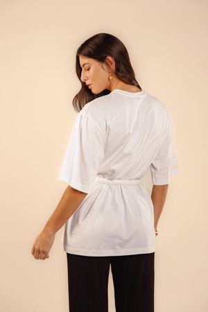 T-shirt malha com cinto Lola off white