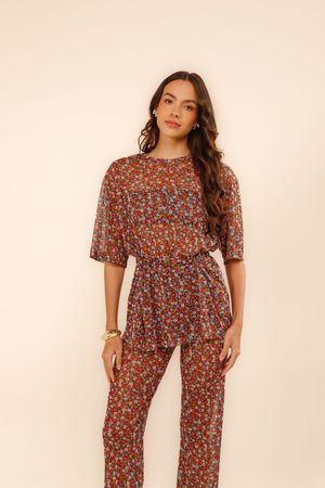 T-shirt tule com cinto Lola estampa jardim solar
