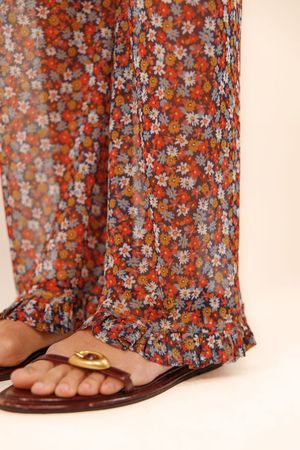 Calça longa tule Mira estampa jardim solar
