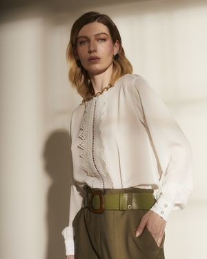 Blusa Manga Longa com Renda