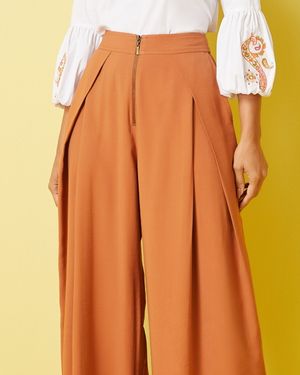 Calça Pantalona Prega Transpassada