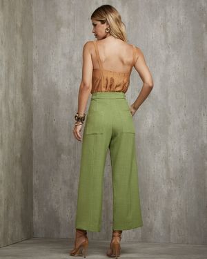 Calça Pantalona com Botões na Frente