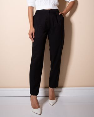 Calça Detalhe Pregas