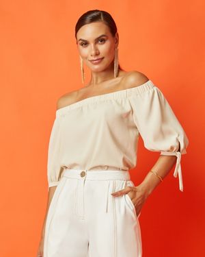 Blusa Ombro a Ombro Detalhe Amarração