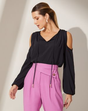 Blusa com Ombros Vazados