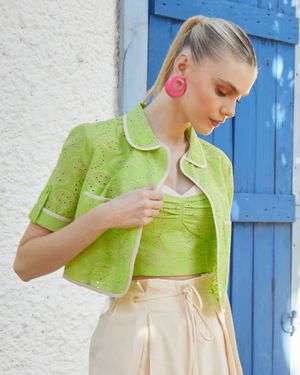 Conjunto Casaquinho e Cropped de Laise
