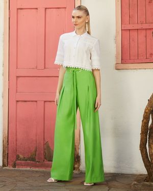 Calça Pantalona com Ilhós