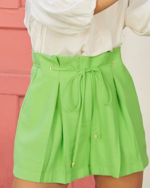 Short de Alfaiataria com Ilhós