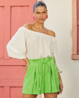 Short de Alfaiataria com Ilhós