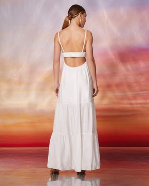 Vestido Longo com Bordado no Busto