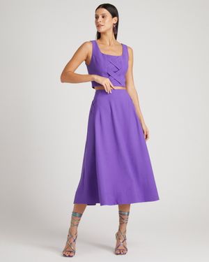 Conjunto Top com Faixas Cruzadas e Saia Midi