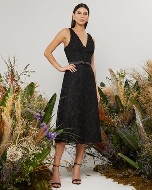 Vestido Midi de Renda com Cinto
