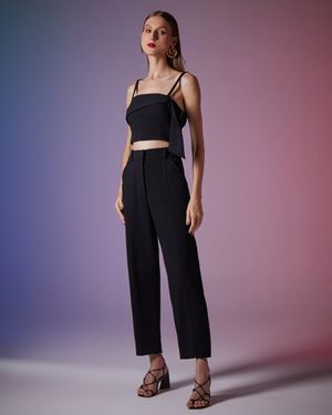 Conjunto Top Assimétrico e Calça