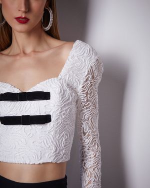 Blusa Manga Longa com Laços De Veludo
