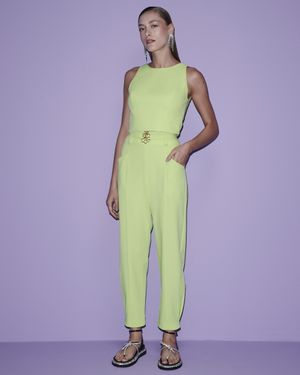 Conjunto Top Regata e Calça Cenoura
