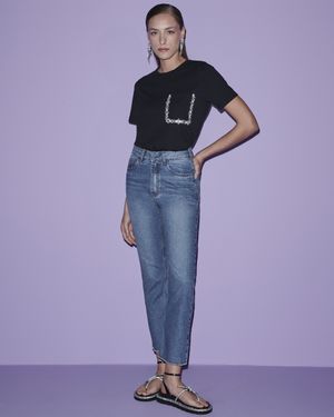T-Shirt Bolso com Aplicação Flores