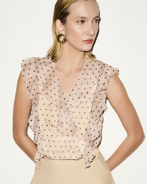 Blusa Babado com Abotoamento Poá