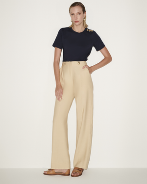 Calça com Martingale e Botão