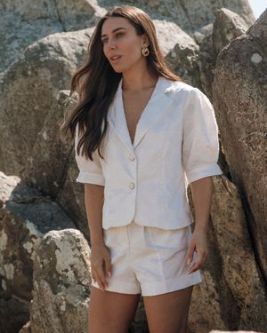 Conjunto Blazer Manga Curta e Short