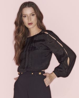 Blusa Manga Longa com Abotoamento