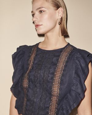 Blusa Babados com Recortes de Renda