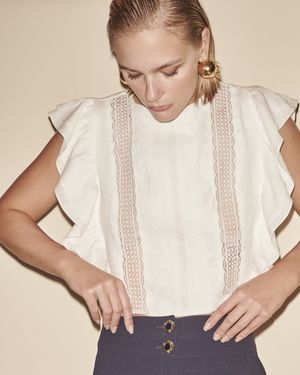 Blusa Babados com Recortes de Renda