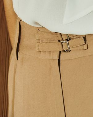 Calça Wide com Martingales Cós