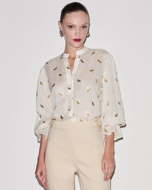 Blusa Bordada com Decote Aberto