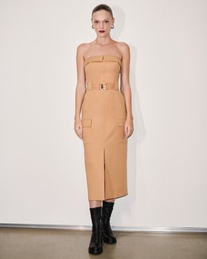 Vestido Midi sem Alças Detalhe Fivela