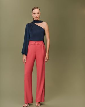Calça Pantalona Pala Sobreposta com Botão