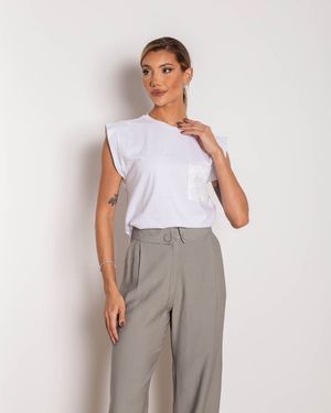 Calça Pantalona Pala Sobreposta com Botão