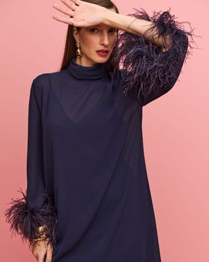 Vestido Mini Manga 7/8 com Plumas 