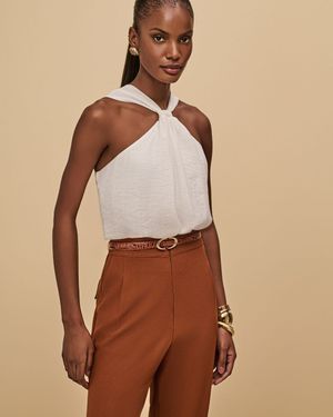 Blusa com Cava Reta