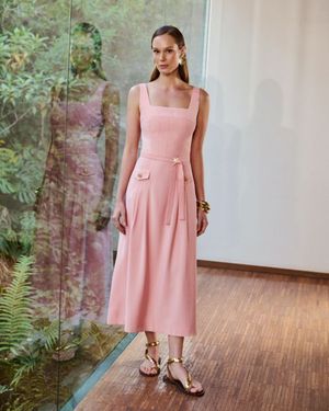 Vestido Midi com Pespontos e Detalhe Lapela