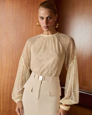 Blusa de Renda Manga Longa Puff 