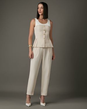 Conjunto com Falsa Sobreposição e Calça 