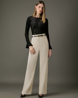 Calça Wide com Cinto Fivela Resina